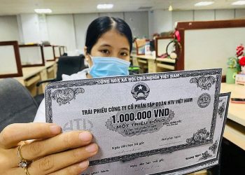 Tiền rục rịch rời chứng khoán trước áp lực đáo hạn trái phiếu cuối năm