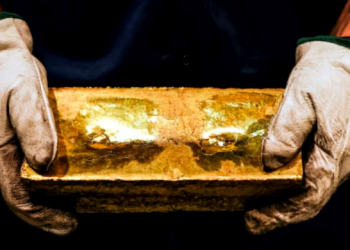 Ồ ạt rút vàng từ London và New York về nước, các ngân hàng trung ương sẽ tăng tích trữ vàng và giảm nắm giữ USD?