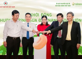 “Sữa đậu nành học đường” – Hành trình 10 năm bền bỉ trao dinh dưỡng lành, gieo mầm tương lai xanh