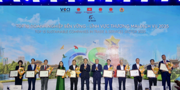 AEON VIỆT NAM 3 Năm Liền Vào Top 3 Doanh Nghiệp Bền Vững Ngành Thương Mại – Dịch Vụ