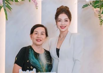 Mẹ chồng U80 của một hoa hậu Việt Nam sở hữu khối tài sản hơn 2.500 tỷ nhờ nắm cổ phiếu công nghệ, viễn thông