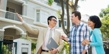 Ngồi trên lửa vì lãi suất vay mua nhà tăng vọt