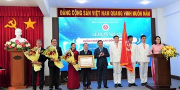 Bệnh viện Răng Hàm Mặt TP.Hồ Chí Minh đón nhận Huân chương Lao động hạng Nhất